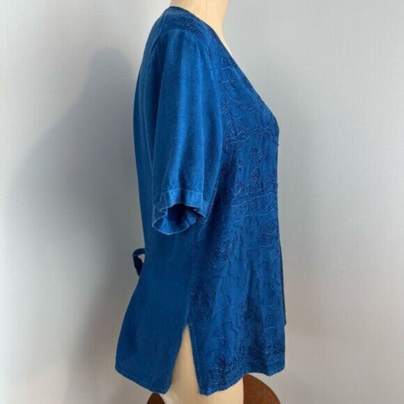 Vintage Women Medium Blue Embroidered Button Down Short Sleeve Shirt Top Peasant - Picture 2 of 13